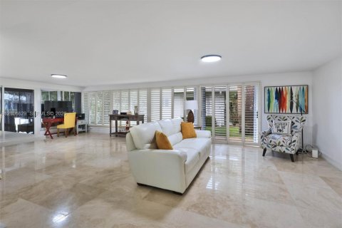 Villa ou maison à vendre à Lauderdale-by-the-Sea, Floride: 2 chambres, 187.66 m2 № 2417955 - photo 22