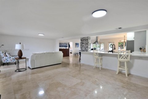 Villa ou maison à vendre à Lauderdale-by-the-Sea, Floride: 2 chambres, 187.66 m2 № 2417955 - photo 24