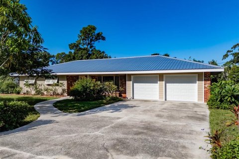 Villa ou maison à Ruskin, Floride 3 chambres, 160.72 m2 № 2429508