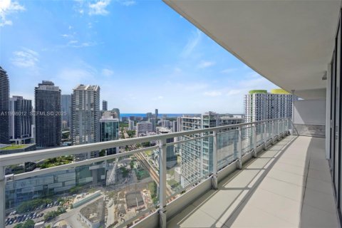 Copropriété à louer à Miami, Floride: 2 chambres, 103.12 m2 № 1994148 - photo 11