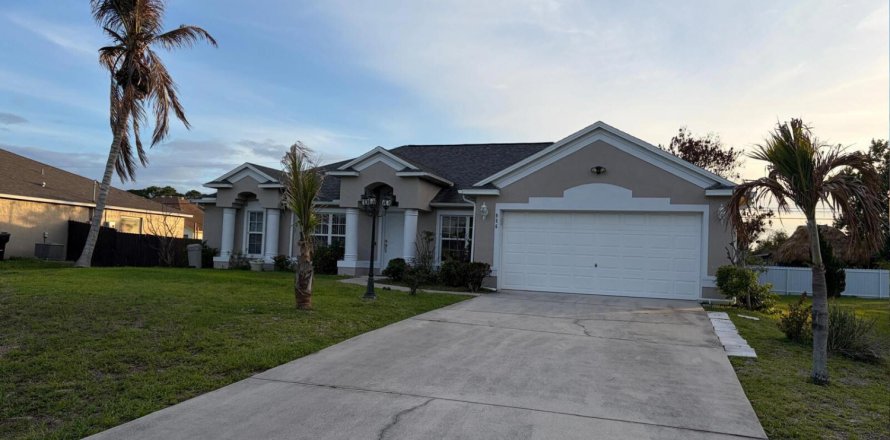 Villa ou maison à Port St. Lucie, Floride 3 chambres, 184.5 m2 № 2261770