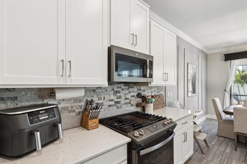 Villa ou maison à vendre à New Port Richey, Floride: 4 chambres, 257.8 m2 № 1658248 - photo 14