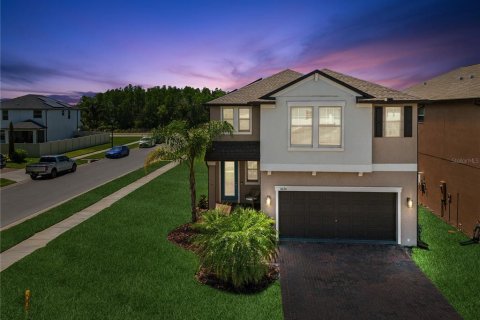 Villa ou maison à vendre à New Port Richey, Floride: 4 chambres, 257.8 m2 № 1658248 - photo 1
