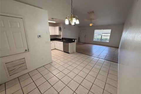 Appartement à louer à Ocala, Floride: 2 chambres, 231.88 m2 № 2280091 - photo 6