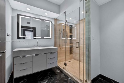 Купить кондоминиум в Майами-Бич, Флорида 2 спальни, 117.24м2, № 2003559 - фото 19