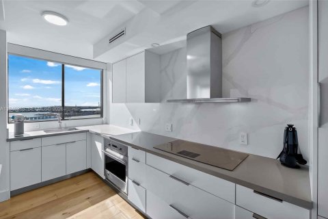 Купить кондоминиум в Майами-Бич, Флорида 2 спальни, 117.24м2, № 2003559 - фото 9