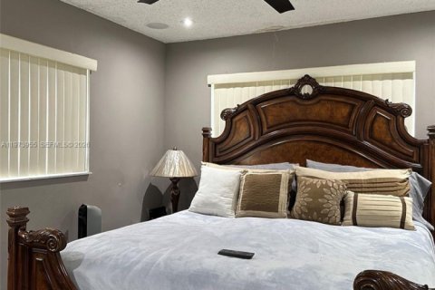 Купить кондоминиум в Майами, Флорида 2 спальни, 78.04м2, № 2033678 - фото 9