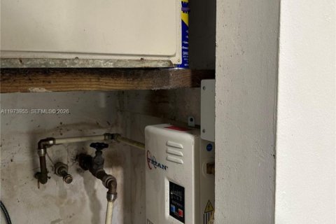 Купить кондоминиум в Майами, Флорида 2 спальни, 78.04м2, № 2033678 - фото 14