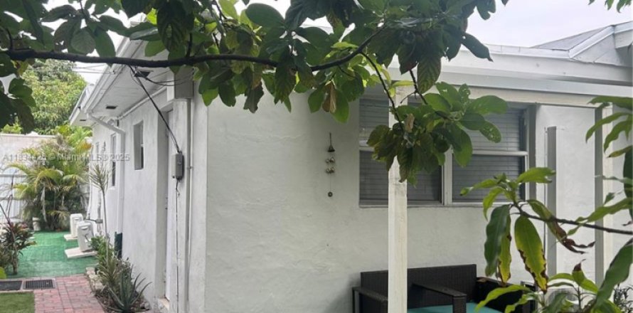 Studio à Miami Gardens, Floride № 1816487