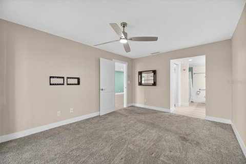 House in Clearwater, Florida 2 bedrooms, 106.84 sq.m. № 1841612 - photo 13