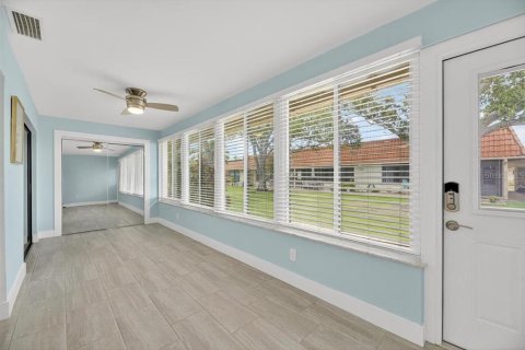 House in Clearwater, Florida 2 bedrooms, 106.84 sq.m. № 1841612 - photo 5