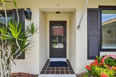 House in Clearwater, Florida 2 bedrooms, 106.84 sq.m. № 1841612 - photo 2