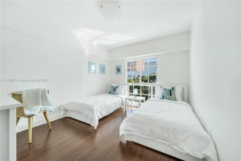 Condo in Key Biscayne, Florida, 3 bedrooms  № 1737939 - photo 22