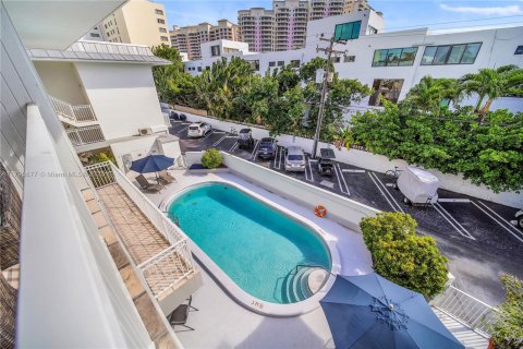 Condo in Key Biscayne, Florida, 3 bedrooms  № 1737939 - photo 30