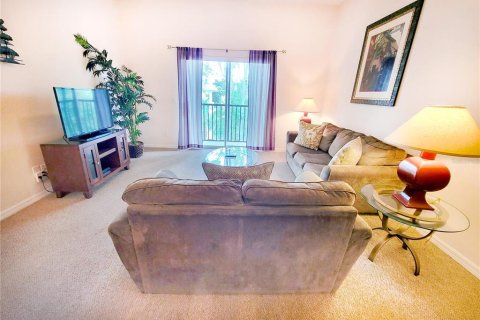 Condo in Davenport, Florida, 3 bedrooms  № 556567 - photo 2