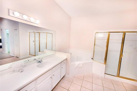 Condo in Davenport, Florida, 3 bedrooms  № 556567 - photo 11