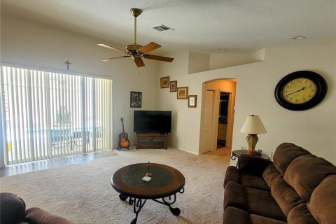 House in Spring Hill, Florida 3 bedrooms, 172.43 sq.m. № 1916321 - photo 14