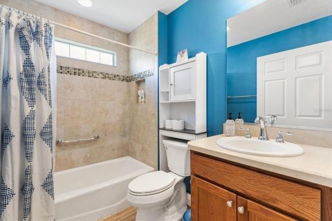 Casa en venta en The Villages, Florida, 3 dormitorios, 179.3 m2 № 1795327 - foto 19