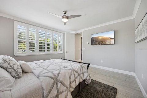Townhouse in Winter Garden, Florida 3 bedrooms, 208.29 sq.m. № 2220491 - photo 18