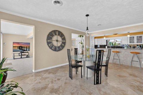House in Daytona Beach, Florida 5 bedrooms, 512.91 sq.m. № 2360703 - photo 16
