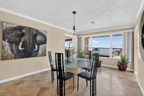 House in Daytona Beach, Florida 5 bedrooms, 512.91 sq.m. № 2360703 - photo 15