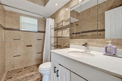 Copropriété à louer à Hallandale Beach, Floride: 2 chambres, 111.48 m2 № 2052639 - photo 6