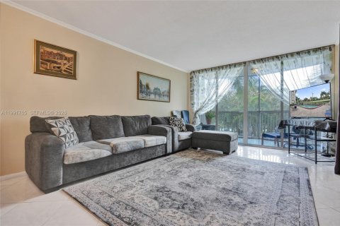 Copropriété à louer à Hallandale Beach, Floride: 2 chambres, 111.48 m2 № 2052639 - photo 4