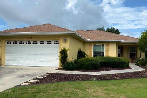 House in Ocala, Florida 2 bedrooms, 139.73 sq.m. № 1780803 - photo 1