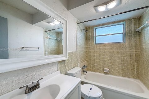 Снять в аренду кондоминиум в Халландейл-Бич, Флорида 2 спальни, 95.41м2, № 2003776 - фото 27