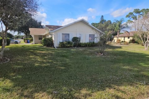 Villa ou maison à vendre à Lehigh Acres, Floride: 3 chambres № 2005755 - photo 3
