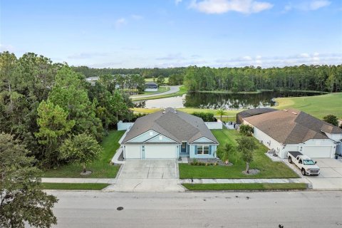 Villa ou maison à vendre à Bunnell, Floride: 3 chambres, 219.34 m2 № 1907919 - photo 1