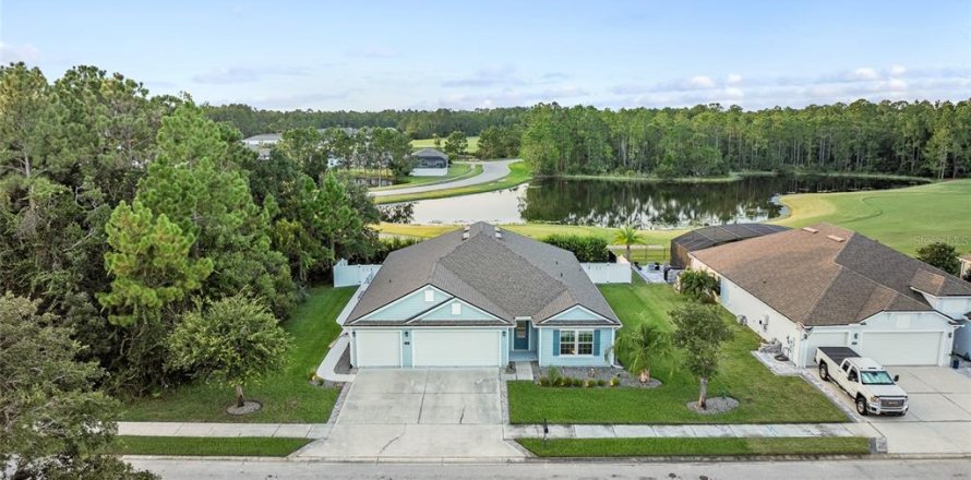Villa ou maison à Bunnell, Floride 3 chambres, 219.34 m2 № 1907919