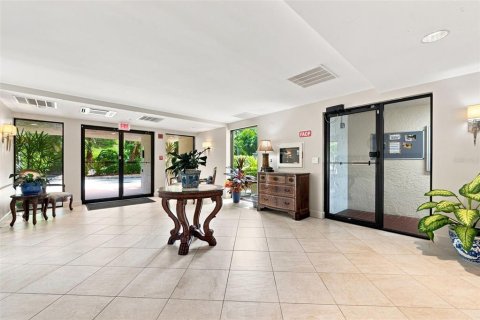 Condominio en venta en Clearwater, Florida, 2 dormitorios, 201.6 m2 № 2345077 - foto 11