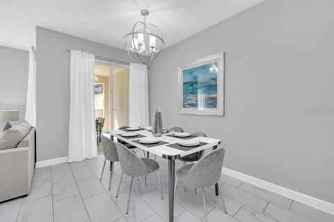 Touwnhouse à vendre à Kissimmee, Floride: 4 chambres, 177.81 m2 № 2118257 - photo 6