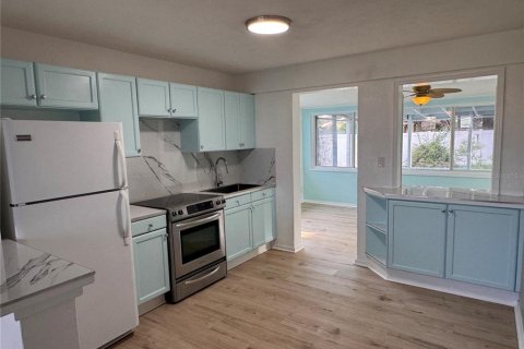 Casa en alquiler en Ormond Beach, Florida, 2 dormitorios, 87.33 m2 № 1832603 - foto 3