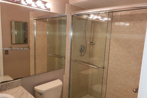 Townhouse in Hypoluxo, Florida 2 bedrooms, 104.79 sq.m. № 2033304 - photo 25