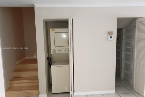 Townhouse in Hypoluxo, Florida 2 bedrooms, 104.79 sq.m. № 2033304 - photo 22