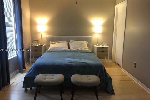 Townhouse in Hypoluxo, Florida 2 bedrooms, 104.79 sq.m. № 2033304 - photo 12