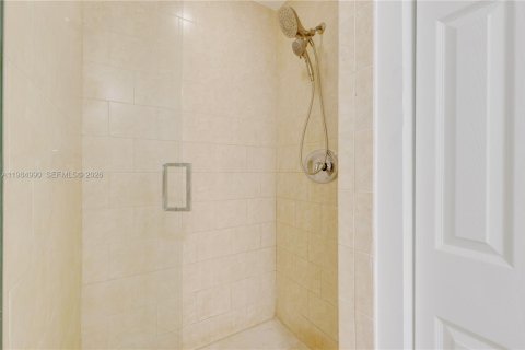 Купить кондоминиум в Авентура, Флорида 3 спальни, 126.81м2, № 2047239 - фото 28