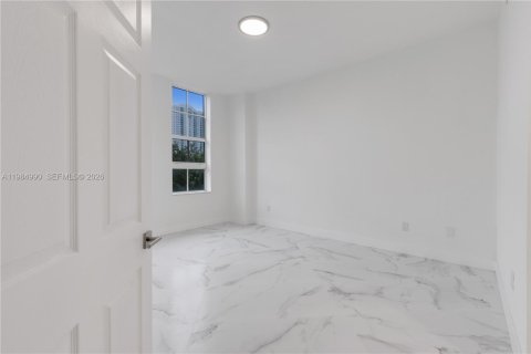 Купить кондоминиум в Авентура, Флорида 3 спальни, 126.81м2, № 2047239 - фото 10