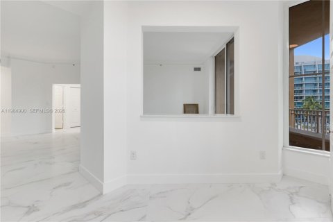 Купить кондоминиум в Авентура, Флорида 3 спальни, 126.81м2, № 2047239 - фото 25