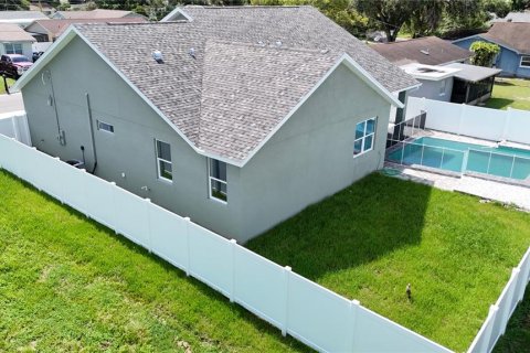 House in Tampa, Florida 3 bedrooms, 174.47 sq.m. № 1853481 - photo 3