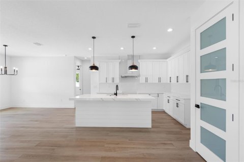 Casa en venta en Tampa, Florida, 3 dormitorios, 174.47 m2 № 1853481 - foto 12