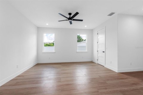 Casa en venta en Tampa, Florida, 3 dormitorios, 174.47 m2 № 1853481 - foto 20