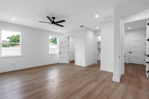 Casa en venta en Tampa, Florida, 3 dormitorios, 174.47 m2 № 1853481 - foto 26