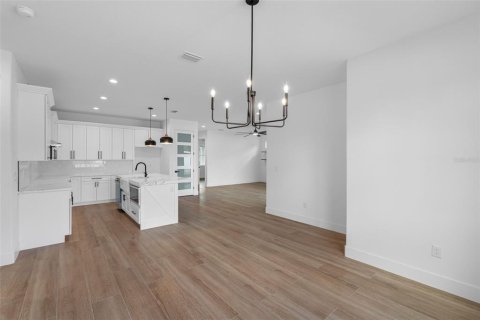Casa en venta en Tampa, Florida, 3 dormitorios, 174.47 m2 № 1853481 - foto 15