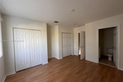Touwnhouse à vendre à Riviera Beach, Floride: 3 chambres, 122.45 m2 № 2061204 - photo 10