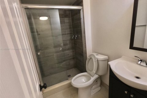 Copropriété à louer à Miami, Floride: 1 chambre, 79.99 m2 № 2078830 - photo 12