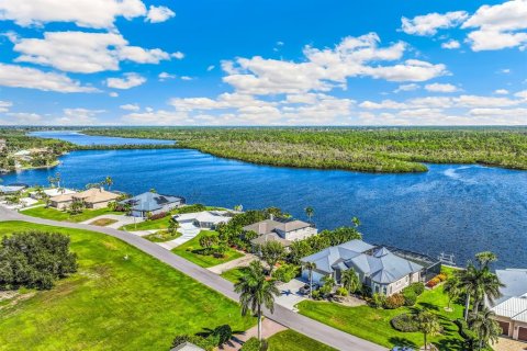 Villa ou maison à vendre à Placida, Floride: 3 chambres, 296.64 m2 № 2419126 - photo 6