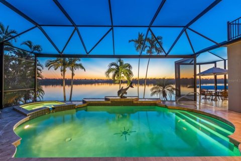 Villa ou maison à vendre à Placida, Floride: 3 chambres, 296.64 m2 № 2419126 - photo 4